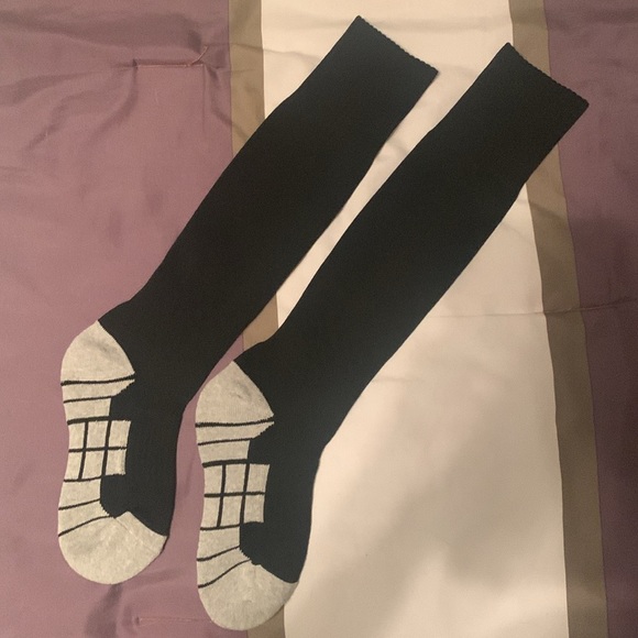Unbranded Soccer Socks - Size SM - Picture 3 of 3
